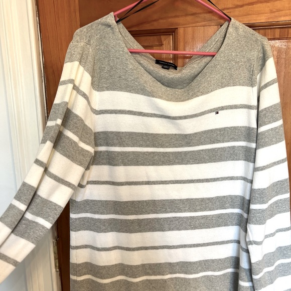 Tommy Hilfiger Sweaters - Tommy Hilfiger Sweater